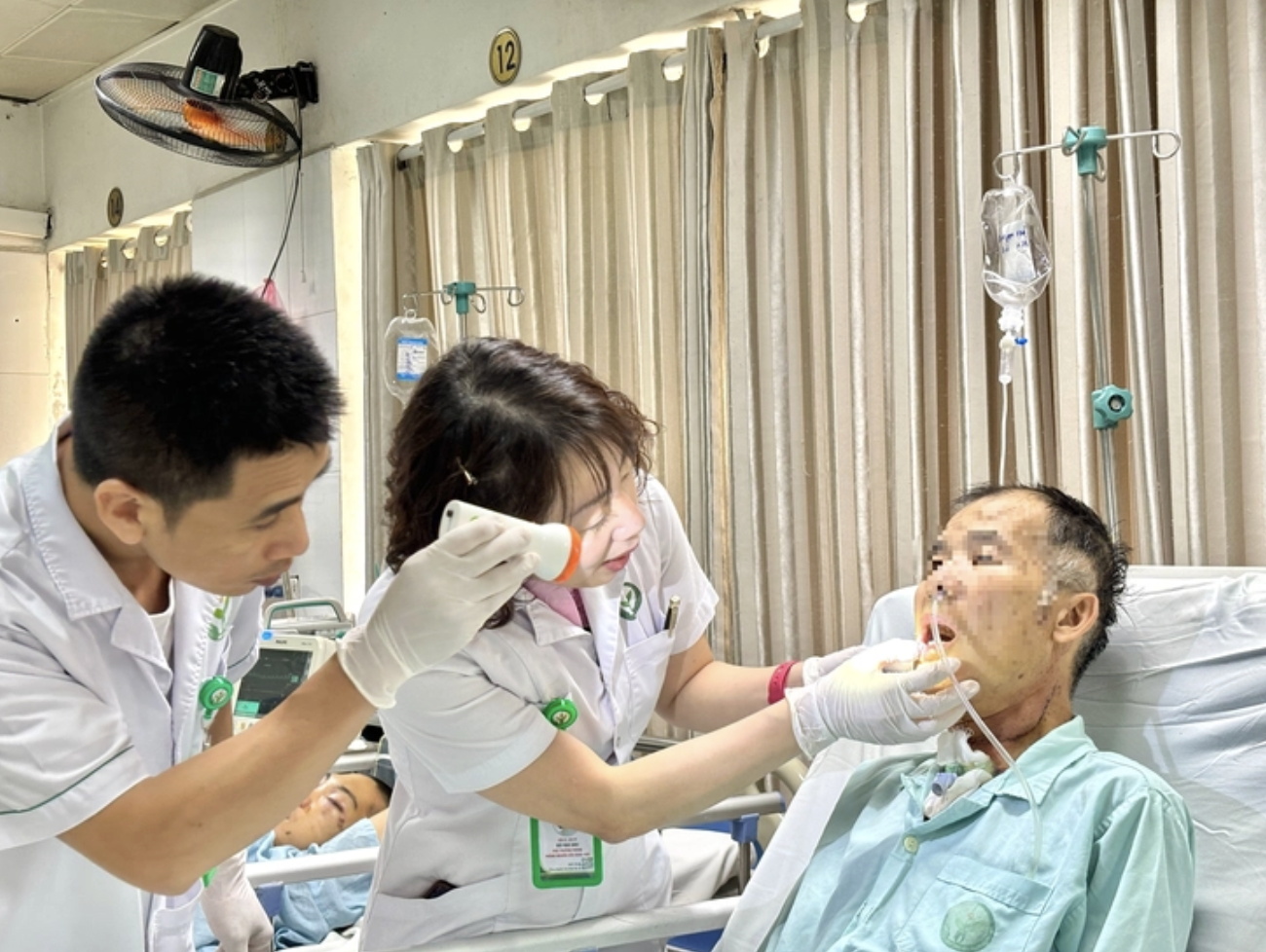 Bộ Y tế nghiên cứu nâng lương khởi điểm cho bác sĩ mới ra trường